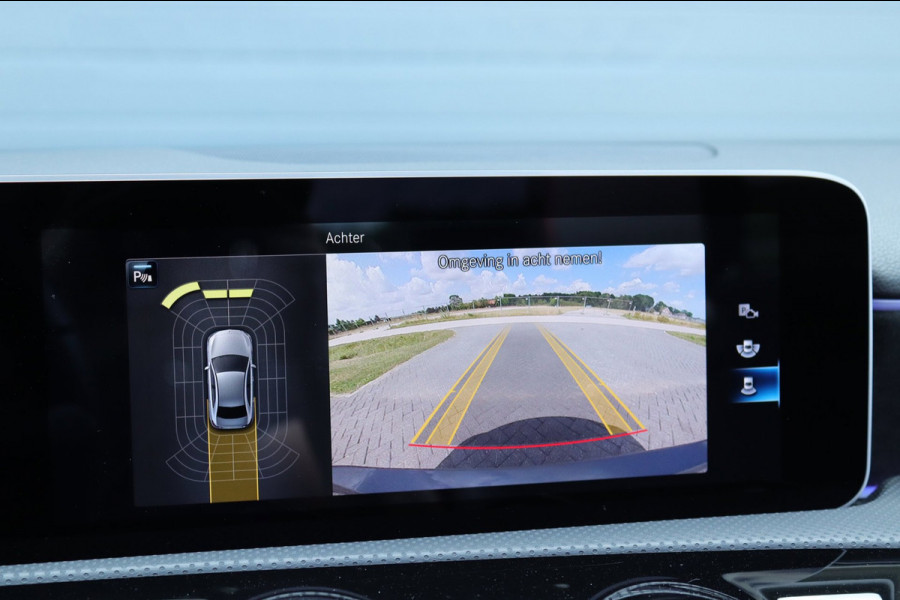 Mercedes-Benz A-Klasse A-Klasse A 250 A250 4Matic AMG Line sedan / sfeerverlichting / pano /carplay