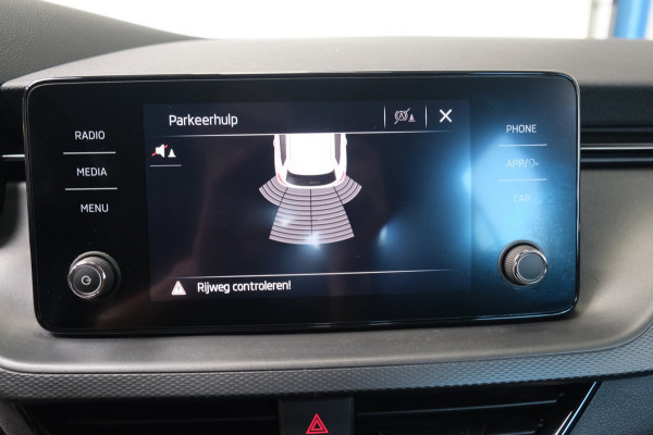 Škoda Kamiq 1.0 TSI Business Edition - N.A.P. Airco, Cruise, PDC, Carplay, Trekhaak.