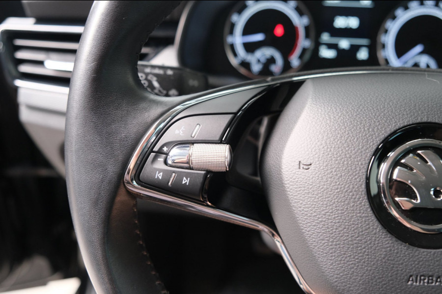 Škoda Kamiq 1.0 TSI Business Edition - N.A.P. Airco, Cruise, PDC, Carplay, Trekhaak.