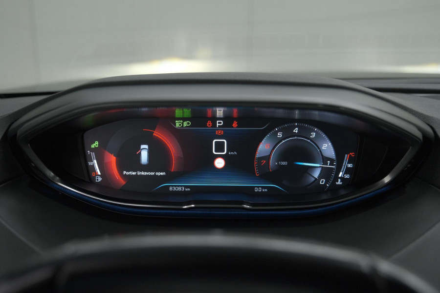 Peugeot 5008 PureTech 130 EAT8 Crossway | Trekhaak | Camera | Navigatie | Apple Carplay