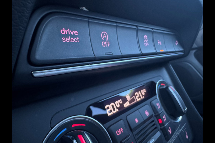 Audi Q3 2.0 TFSI QUATTRO / 3X S-LINE / PANO / KEYLESS / CAMERA / AFN. TREKHAAK / STOELVERW. / LEDER-ALCANTARA / DEALER ONDERH. !