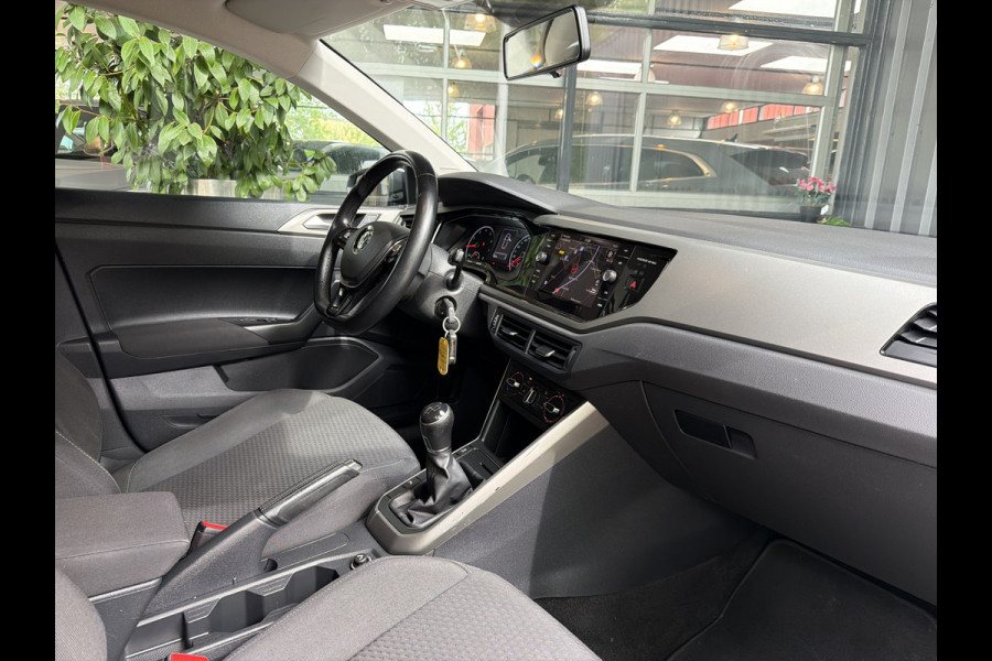 Volkswagen Polo TSI 95PK COMFORTLINE NAVIGATIE/CRUISE/PARKEERSENSOREN