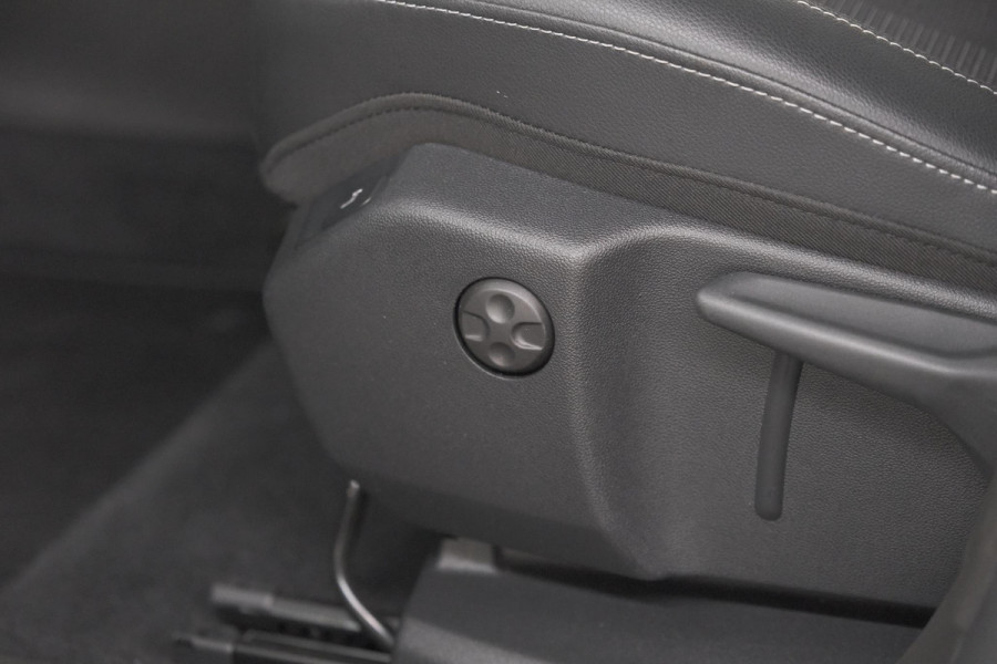 Opel Grandland 1.6 Turbo Plug-In Hybrid GS 225 | Adaptieve Cruise Control | Stuurverwarming | Navigatie