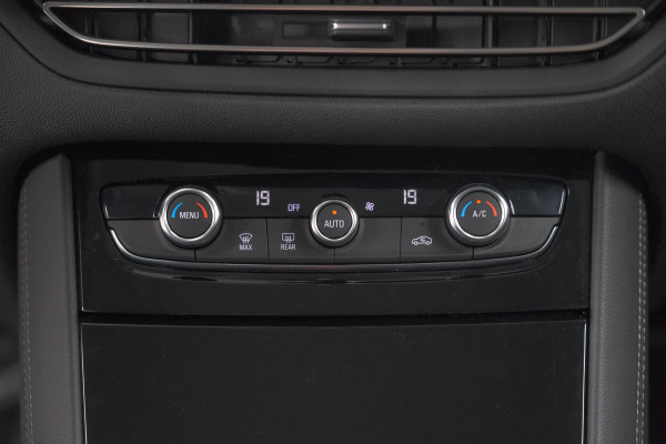 Opel Grandland 1.6 Turbo Plug-In Hybrid GS 225 | Adaptieve Cruise Control | Stuurverwarming | Navigatie