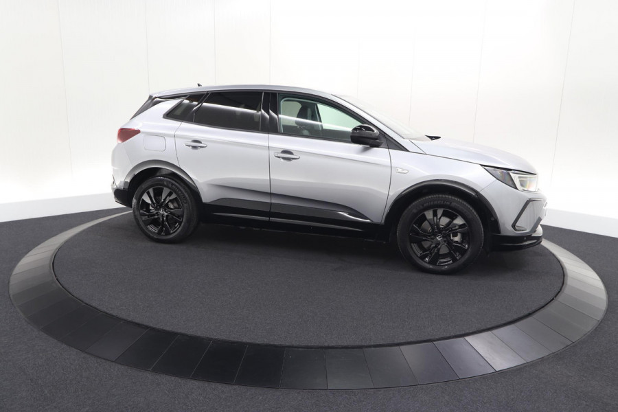 Opel Grandland 1.6 Turbo Plug-In Hybrid GS 225 | Adaptieve Cruise Control | Stuurverwarming | Navigatie