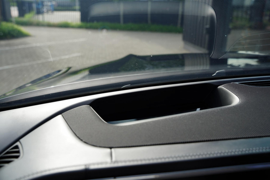 Mercedes-Benz GLS 63 AMG 4-Matic+ / Manufaktur / AMG Ride Control + / Burmester / Panoramadak