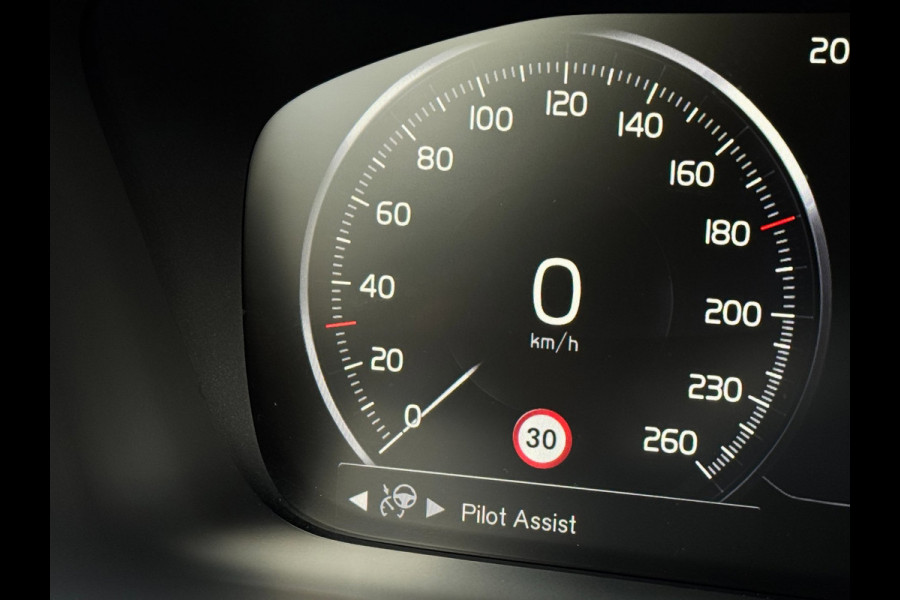 Volvo XC90 2.0 T8 Recharge AWD | Pano | Trekhaak | 360 | Harman Kardon | Elektr. stoelen | Volleder | Pilot Assist | Eerste eig.