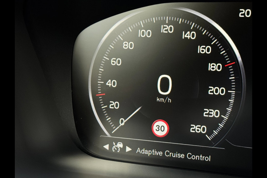 Volvo XC90 2.0 T8 Recharge AWD | Pano | Trekhaak | 360 | Harman Kardon | Elektr. stoelen | Volleder | Pilot Assist | Eerste eig.