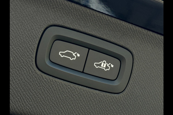 Volvo XC90 2.0 T8 Recharge AWD | Pano | Trekhaak | 360 | Harman Kardon | Elektr. stoelen | Volleder | Pilot Assist | Eerste eig.
