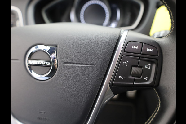Volvo V40 1.5 T3 R-Design | Stoelverwarming | Navi | Prijs Rijklaar!!
