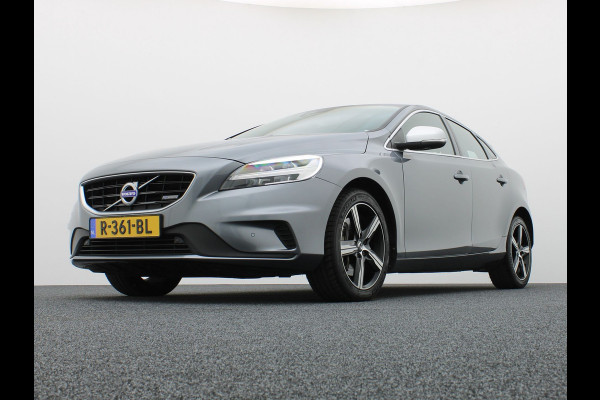 Volvo V40 1.5 T3 R-Design | Stoelverwarming | Navi | Prijs Rijklaar!!