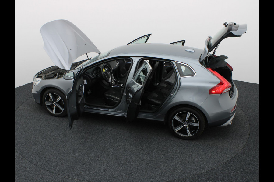 Volvo V40 1.5 T3 R-Design | Stoelverwarming | Navi | Prijs Rijklaar!!
