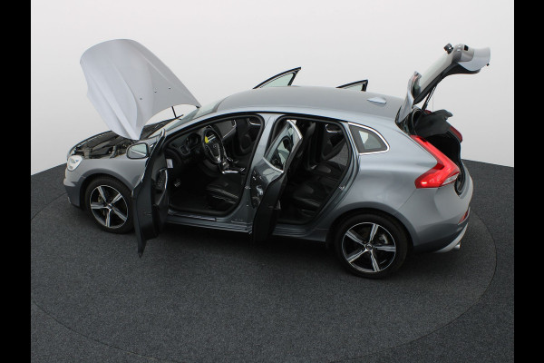 Volvo V40 1.5 T3 R-Design | Stoelverwarming | Navi | Prijs Rijklaar!!