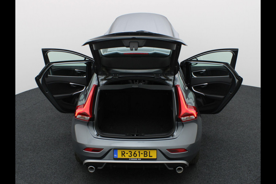 Volvo V40 1.5 T3 R-Design | Stoelverwarming | Navi | Prijs Rijklaar!!