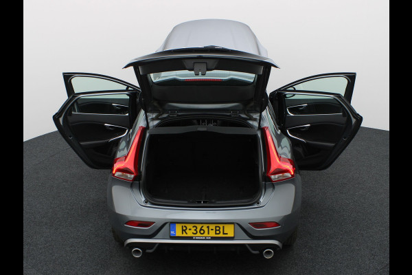 Volvo V40 1.5 T3 R-Design | Stoelverwarming | Navi | Prijs Rijklaar!!