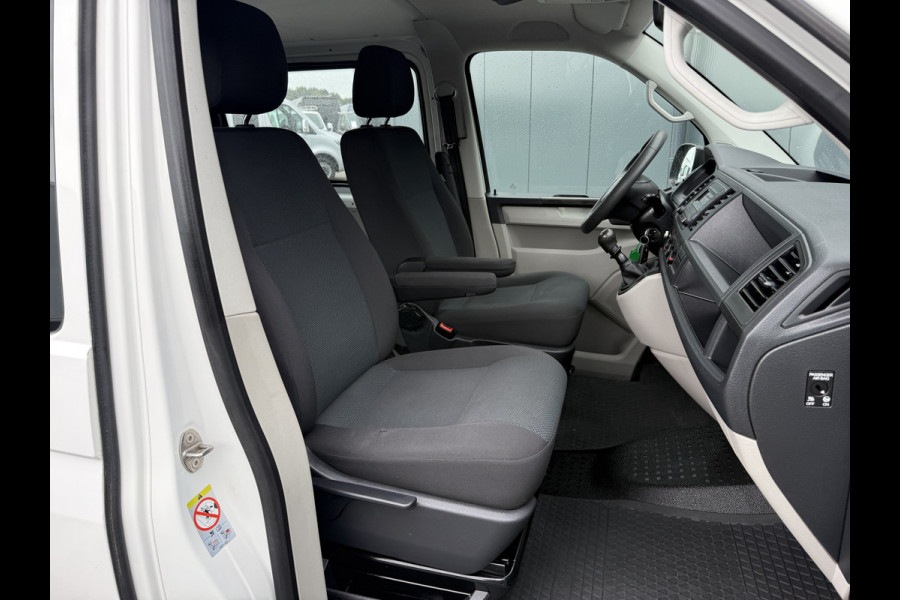 Volkswagen Transporter 2.0 TDI / L2H1 / DUBBELE CABINE / TREKHAAK / 1e EIG. / CRUISE / AIRCO / ISOFIX