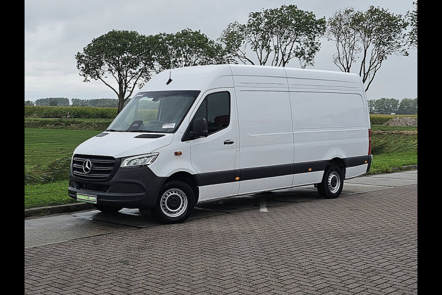 Mercedes-Benz Sprinter 317 1.9 CDI L3H2 Pro Cruise control, Airco, Pdc, Navi, Camera, LED, Carplay, Automaat, Mbux10, Lane-assist, Stoelverwarming, Dodehoek Detectie, Nieuw Model