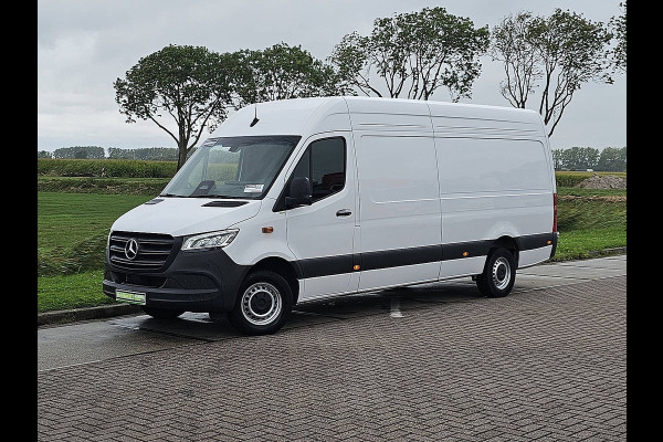 Mercedes-Benz Sprinter 317 1.9 CDI L3H2 Pro Cruise control, Airco, Pdc, Navi, Camera, LED, Carplay, Automaat, Mbux10, Lane-assist, Stoelverwarming, Dodehoek Detectie, Nieuw Model