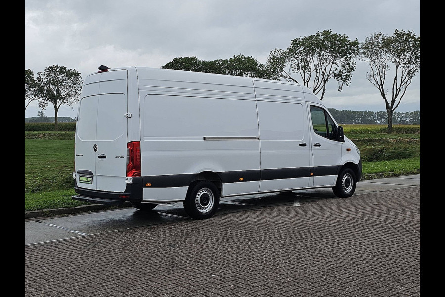 Mercedes-Benz Sprinter 317 1.9 CDI L3H2 Pro Cruise control, Airco, Pdc, Navi, Camera, LED, Carplay, Automaat, Mbux10, Lane-assist, Stoelverwarming, Dodehoek Detectie, Nieuw Model