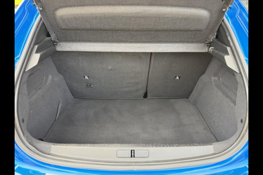 Peugeot 208 1.2 PureTech GT AUT |ACC|Carplay|Cam|Stoelverw|Sfeer|Verigo Blue