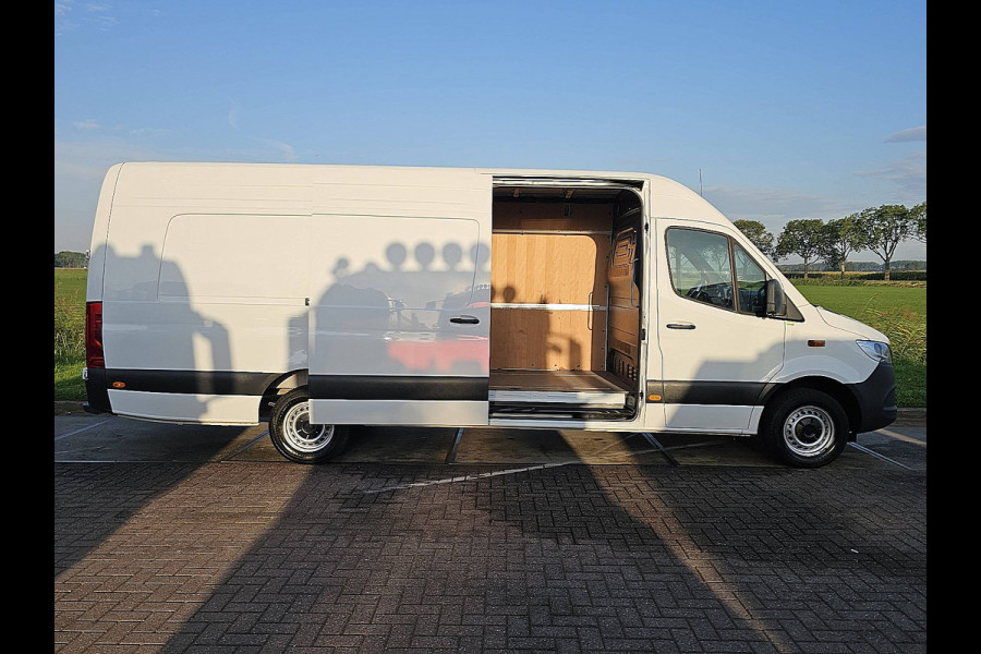 Mercedes-Benz Sprinter 317 1.9 CDI L4H2 Base Cruise control, Airco, Pdc, Navi, Camera, Lane-assist, Stoelverwarming, Dodehoek detectie