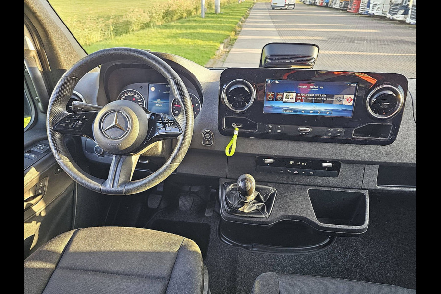 Mercedes-Benz Sprinter 317 1.9 CDI L4H2 Base Cruise control, Airco, Pdc, Navi, Camera, Lane-assist, Stoelverwarming, Dodehoek detectie