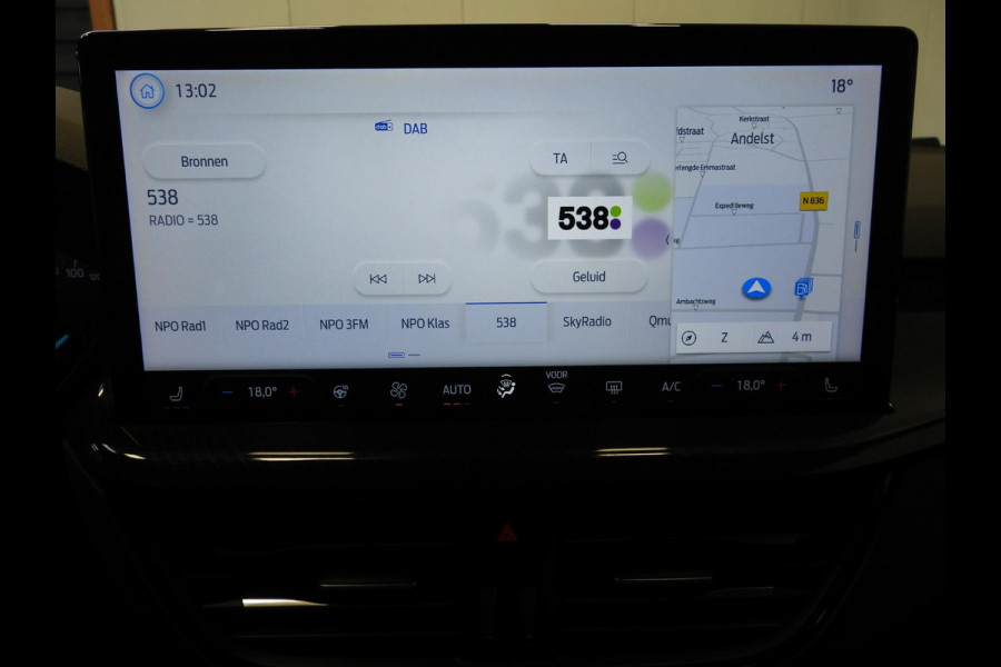 Ford FOCUS Wagon 1.0 EcoBoost Hybrid ST Line NAVI/CAMERA/ADAPT.CRUISE/LED/17"LMV!