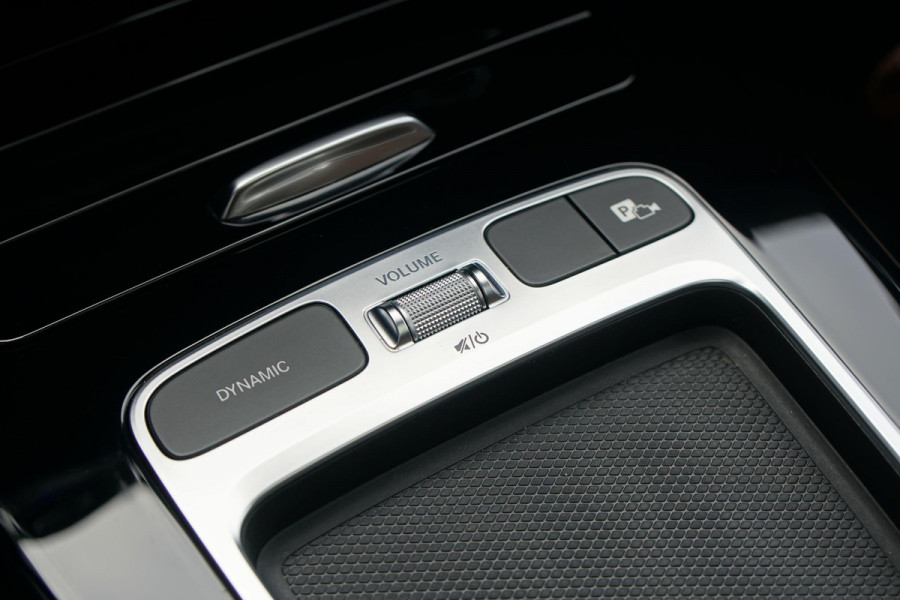 Mercedes-Benz CLA-Klasse Shooting Brake AMG Facelift *INCL. BTW* + BURMESTER / HEAD-UP / PANO / 360 CAMERA / MEMORY