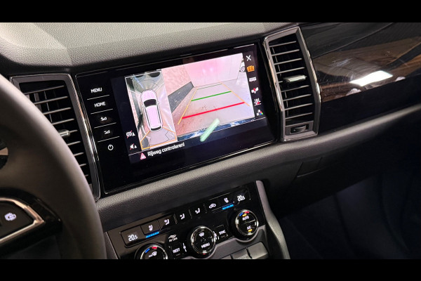 Škoda Kodiaq 1.5 TSI Sportline Business ACT Laurin & Klement| Sfeerverlichting | Camera | Carplay | Pano | Stoelverwarming