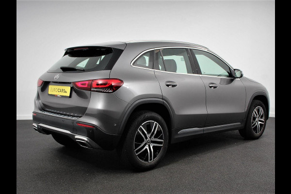 Mercedes-Benz GLA 200 Progressive Automaat Navigatie Climate control Cruise Control LED Elektrische Achterklep Lichtmetalen Velgen Camera