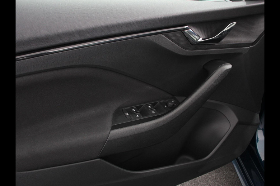 Škoda Kamiq 1.0 TSI 110pk DSG Dynamic Navigatie Apple Carplay/Android Auto Camera Adaptive Cruise Control Stoelverwarming Ledverlichting