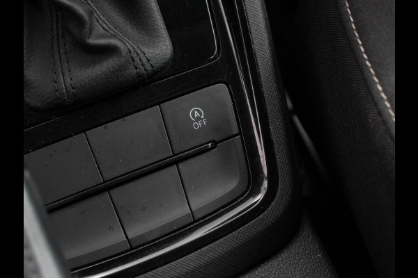 Škoda Kamiq 1.0 TSI 110pk DSG Dynamic Navigatie Apple Carplay/Android Auto Camera Adaptive Cruise Control Stoelverwarming Ledverlichting