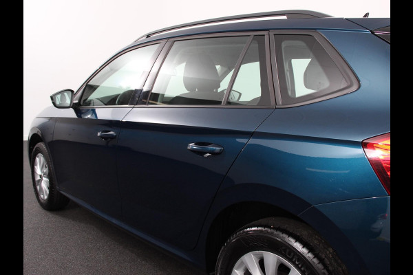 Škoda Kamiq 1.0 TSI 110pk DSG Dynamic Navigatie Apple Carplay/Android Auto Camera Adaptive Cruise Control Stoelverwarming Ledverlichting