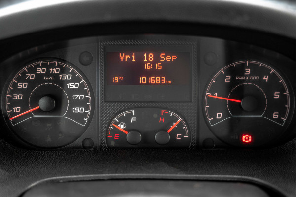 Citroën Jumper 2.2 BlueHDi 140 L2H2 | Camera | Cruise | 1e Eigenaar | Navi | Airco | Trekhaak