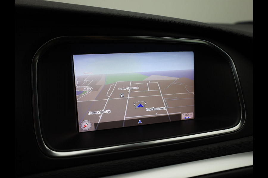 Volvo V40 1.5 T3 R-Design | Stoelverwarming | Navi | Prijs Rijklaar!!