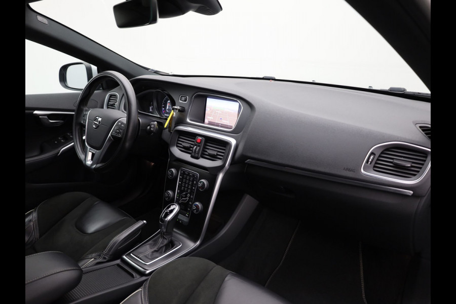 Volvo V40 1.5 T3 R-Design | Stoelverwarming | Navi | Prijs Rijklaar!!