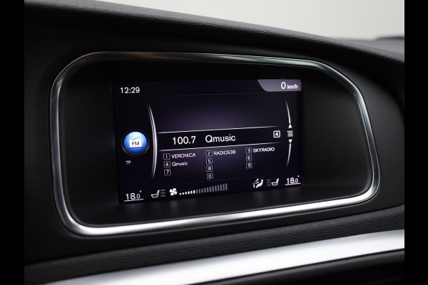 Volvo V40 1.5 T3 R-Design | Stoelverwarming | Navi | Prijs Rijklaar!!