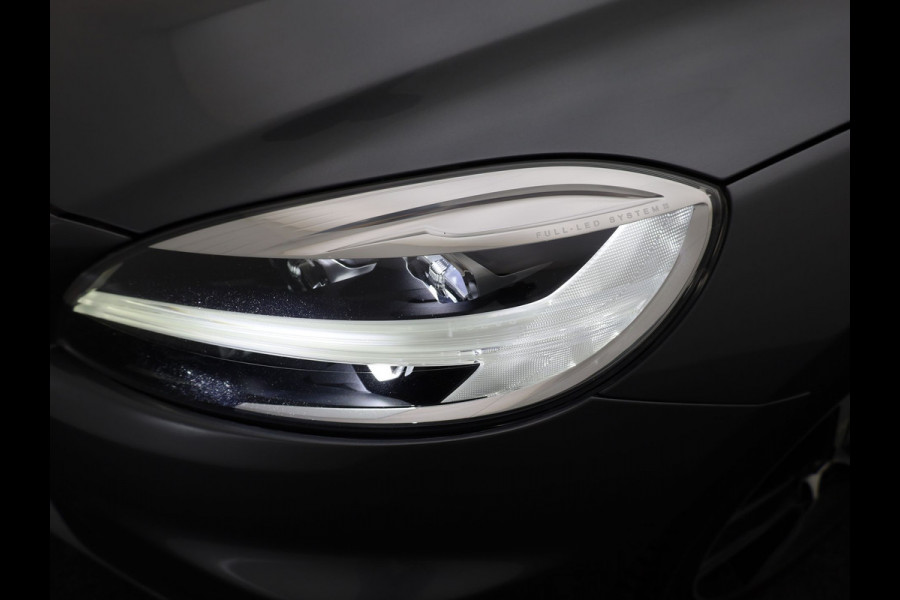 Volvo V40 1.5 T3 R-Design | Stoelverwarming | Navi | Prijs Rijklaar!!