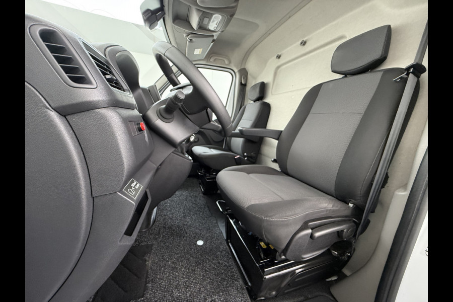 Renault Master Automaat T31 Z.E. L1H2 SOH 97% Laadklep Geïsoleerde Koel laadruimte Airco Cruise control Bluetooth 33kWh Regen-Lichtsensor Schuifdeur Dealeronderhouden 1e Eigenaar Origineel Nederlandse Auto