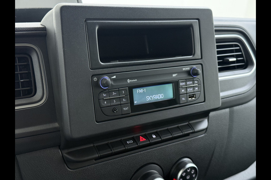 Renault Master Automaat T31 Z.E. L1H2 SOH 97% Laadklep Geïsoleerde Koel laadruimte Airco Cruise control Bluetooth 33kWh Regen-Lichtsensor Schuifdeur Dealeronderhouden 1e Eigenaar Origineel Nederlandse Auto