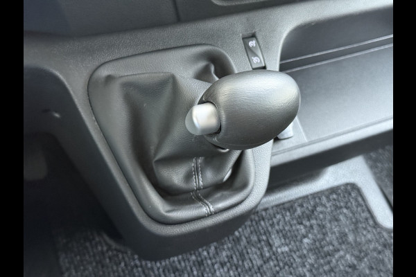 Renault Master Automaat T31 Z.E. L1H2 SOH 97% Laadklep Geïsoleerde Koel laadruimte Airco Cruise control Bluetooth 33kWh Regen-Lichtsensor Schuifdeur Dealeronderhouden 1e Eigenaar Origineel Nederlandse Auto