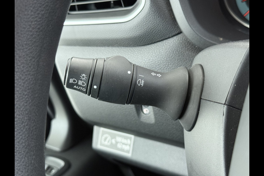 Renault Master Automaat T31 Z.E. L1H2 SOH 97% Laadklep Geïsoleerde Koel laadruimte Airco Cruise control Bluetooth 33kWh Regen-Lichtsensor Schuifdeur Dealeronderhouden 1e Eigenaar Origineel Nederlandse Auto