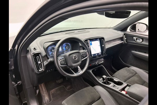 Volvo XC40 1.5 T4 Plug-in hybrid I Achteruitrijcamera I Alcantara I Keyless I Electr. klep.