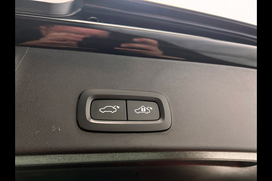 Volvo XC40 1.5 T4 Plug-in hybrid I Achteruitrijcamera I Alcantara I Keyless I Electr. klep.