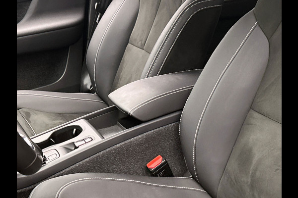 Volvo XC40 1.5 T4 Plug-in hybrid I Achteruitrijcamera I Alcantara I Keyless I Electr. klep.