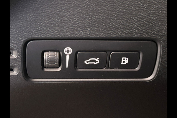 Volvo XC40 1.5 T4 Plug-in hybrid I Achteruitrijcamera I Alcantara I Keyless I Electr. klep.