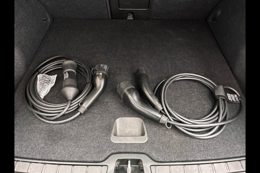 Volvo XC40 1.5 T4 Plug-in hybrid I Achteruitrijcamera I Alcantara I Keyless I Electr. klep.