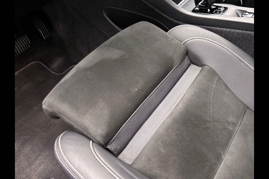Volvo XC40 1.5 T4 Plug-in hybrid I Achteruitrijcamera I Alcantara I Keyless I Electr. klep.