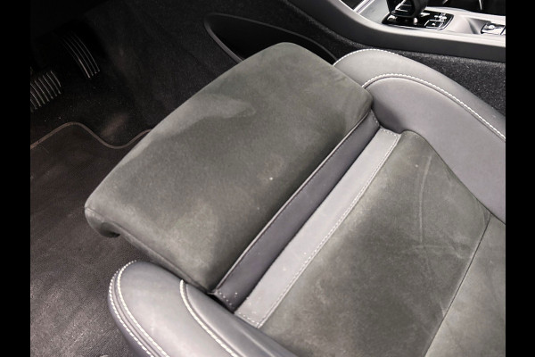 Volvo XC40 1.5 T4 Plug-in hybrid I Achteruitrijcamera I Alcantara I Keyless I Electr. klep.