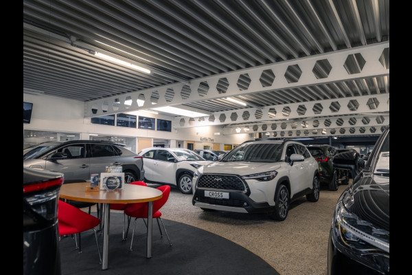 Toyota Yaris Cross 1.5 Hybrid 116pk Dynamic Comfort pack | Parkeersensoren, Stoel + stuurverwarming, Dodehoekdetectie, Keyless